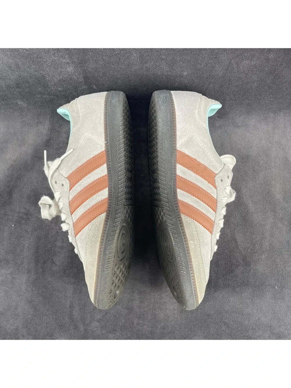 adidas Samba Men’s Size 7 Gray Suede Sneakers Gum Sole 2023